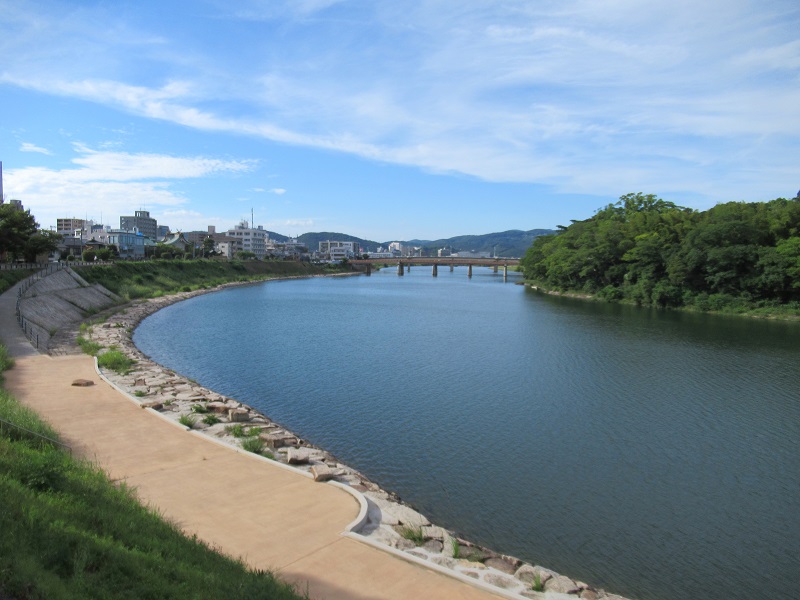 ファイル:Asahi river.jpg