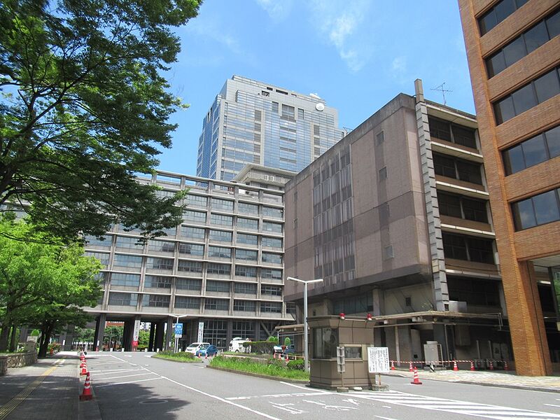ファイル:Chiba prefectural office.jpg