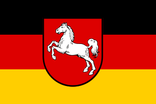 ファイル:Flag of Lower Saxony.png