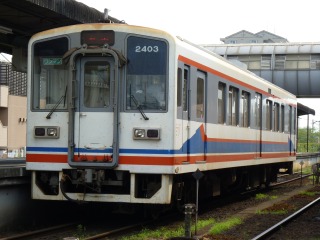 ファイル:Kanto Railway Kiha2400 series.JPG
