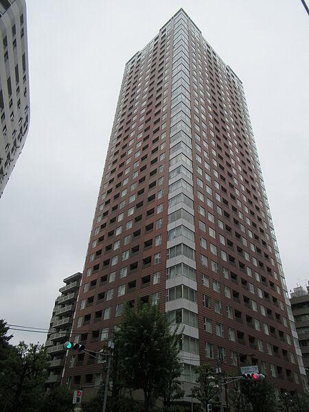 ファイル:WEST Park Tower ikebukuro.jpg