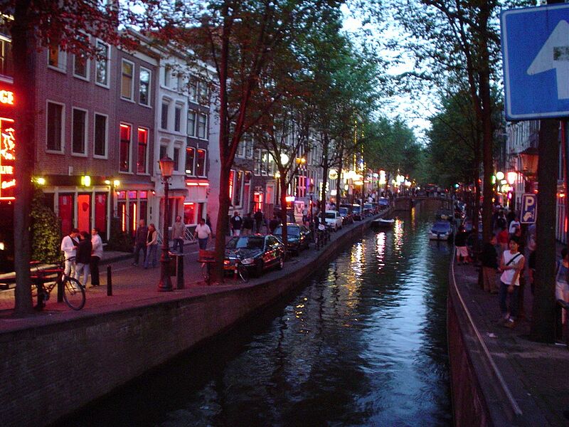 ファイル:アムステルダムの風俗街.jpg