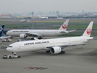 日本航空のボーイング777-300ER