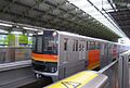 Tama monorail 1000 in Tachikawa-kita.jpg