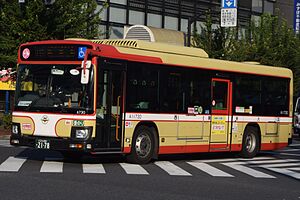 西東京バスの車両