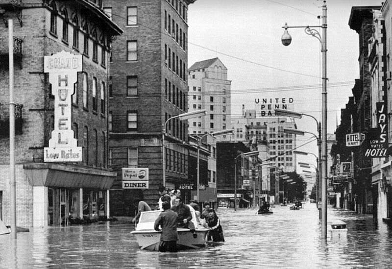 ファイル:The 1972 Agnes flood at Wilkes-Barre, PA.jpeg