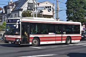 小田急バス16-C9369.jpg